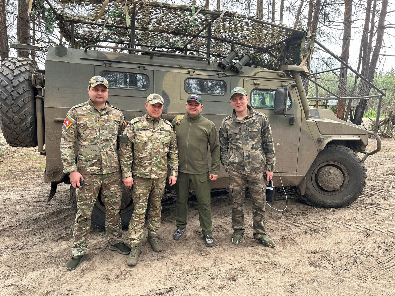 Военным из Южноуральска переданы личные посылки и три автомобиля | Вся  Округа